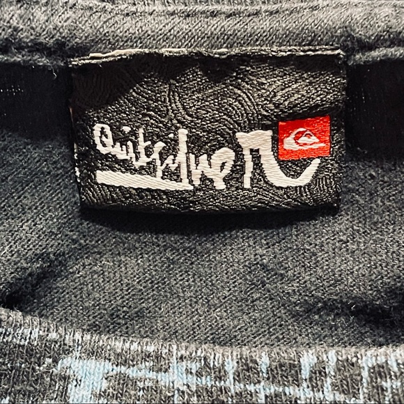 Quicksilver size large black shirt with colorful image on front & blue back logo - Picture 7 of 7